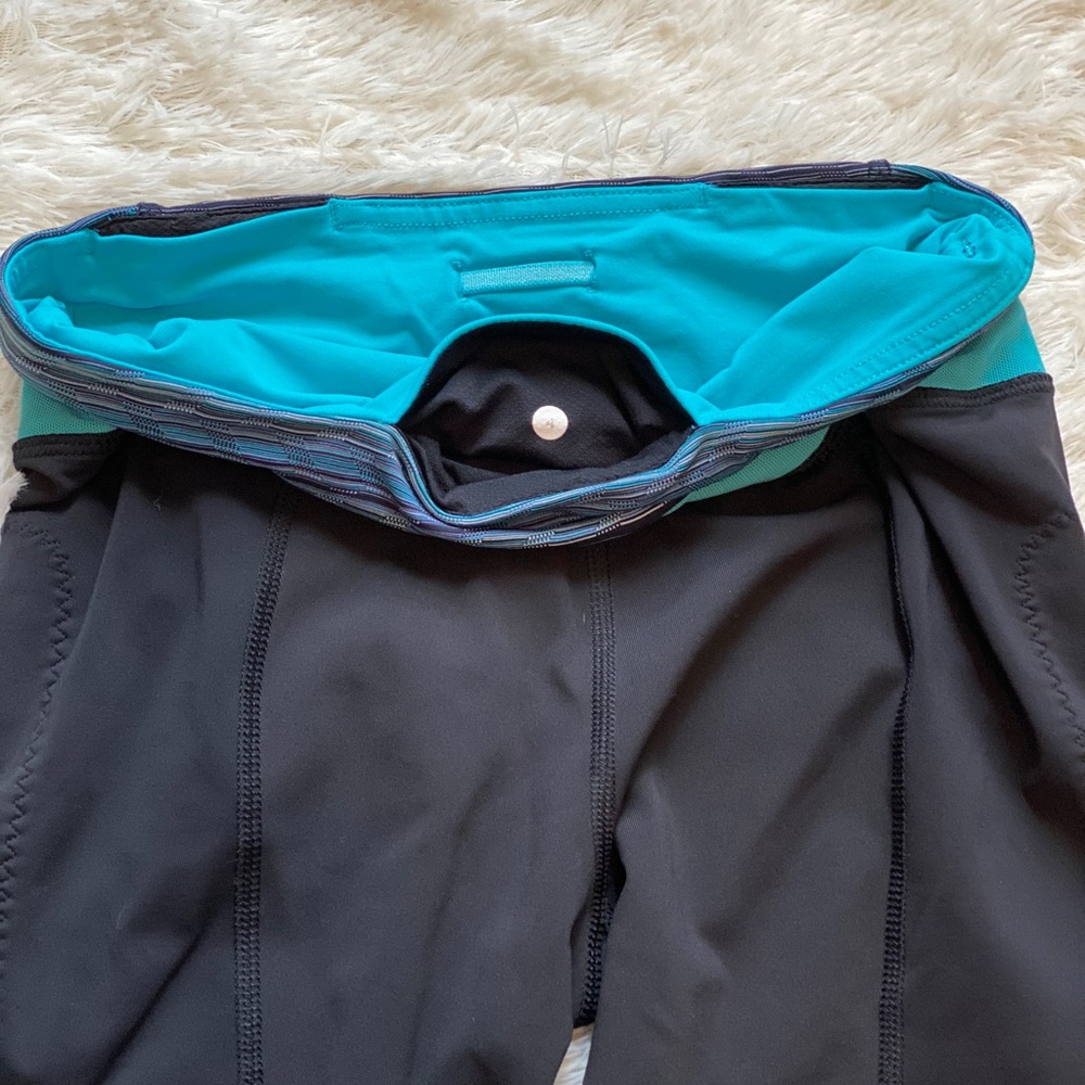 Lululemon crop leggings - Picture 4 of 6